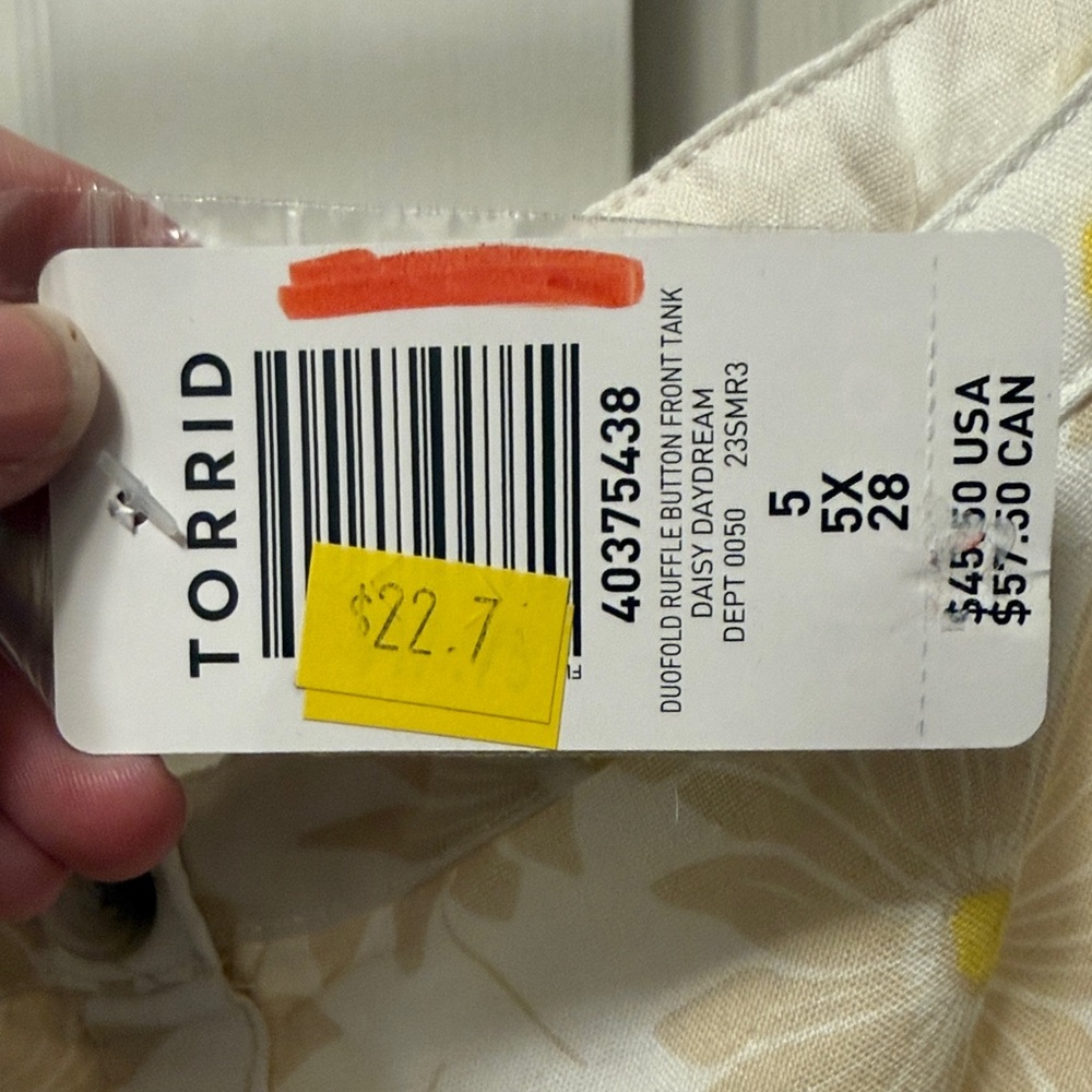 torrid White & Yellow Daisy Ruffle-Strap Button Front Tank - Picture 6 of 6